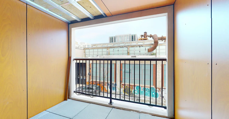 3 bedrooms -245 Robert Bourassa Boulevard, Montréal, QC, H3C 1A4 - 9