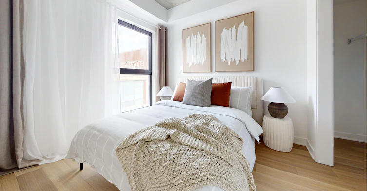 3 bedrooms -245 Robert Bourassa Boulevard, Montréal, QC, H3C 1A4 - 6