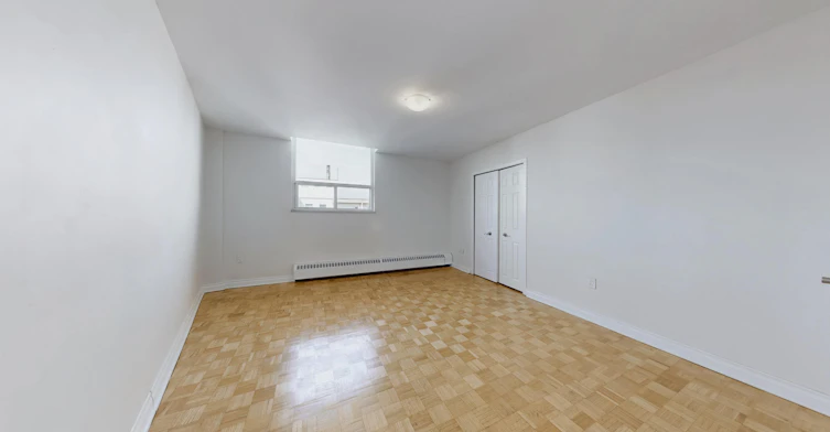 12 Goldfinch Court, Toronto, ON, M2R 2C4 - 8