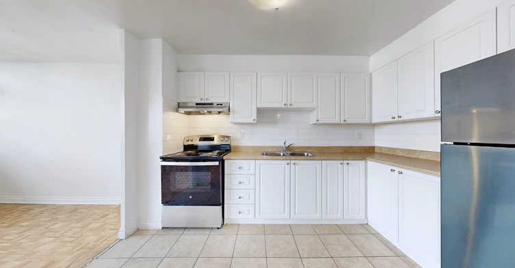 12 Goldfinch Court, Toronto, ON, M2R 2C4 - 3