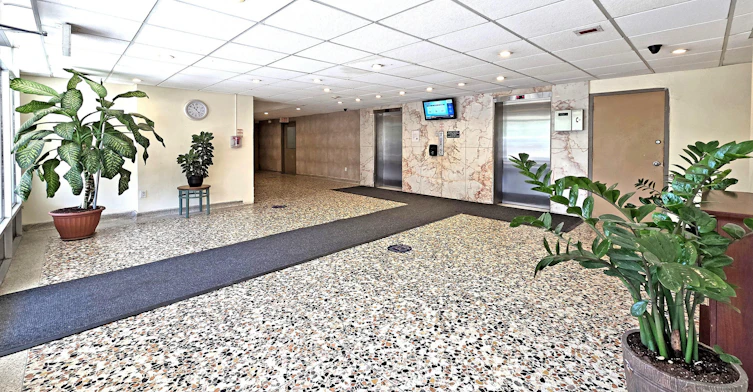100 York Gate Boulevard, Toronto, ON, M3N 2C4 - 12