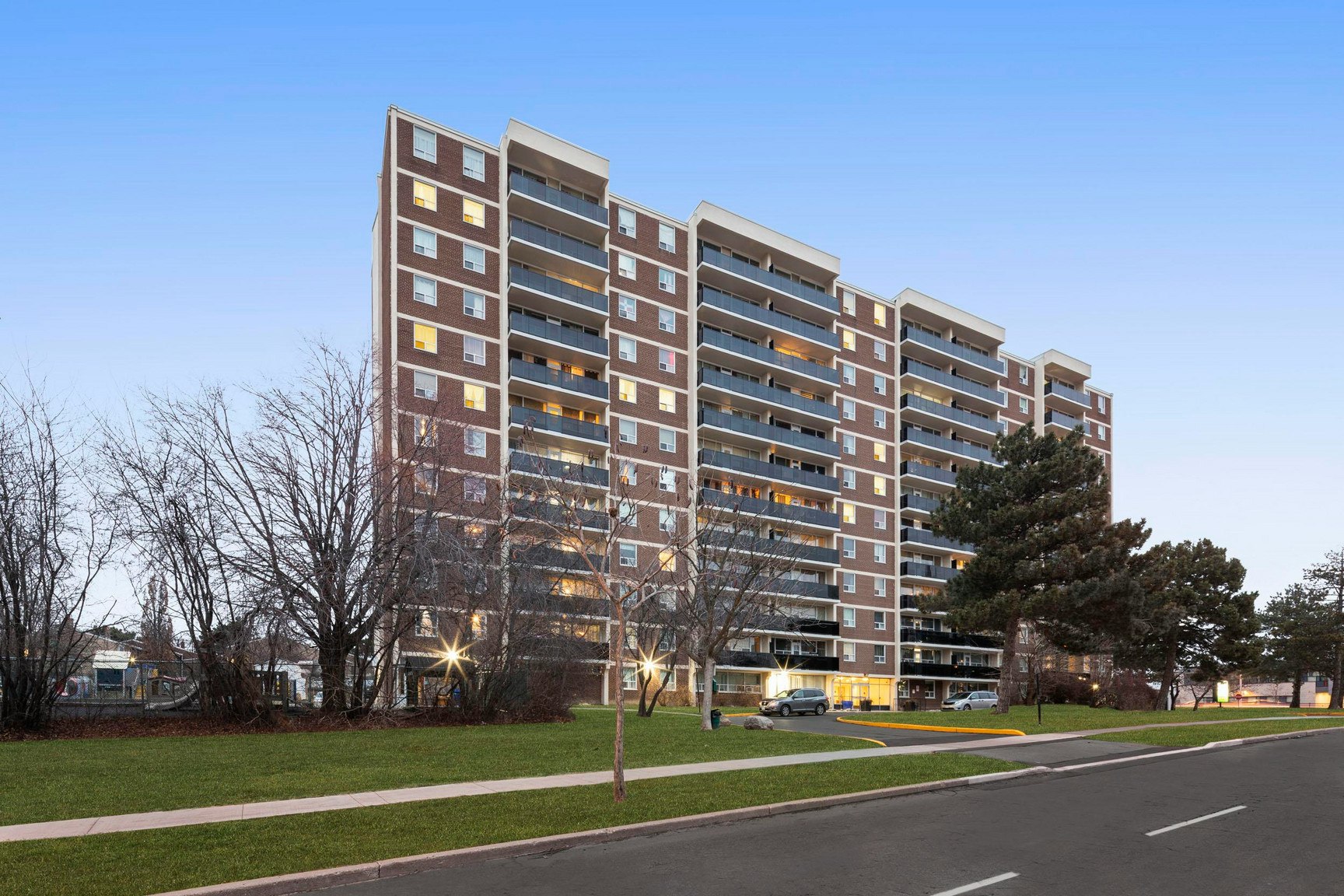 100 York Gate Boulevard, Toronto, ON, M3N 2C4 - 13