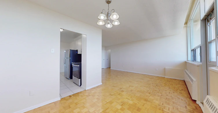 100 York Gate Boulevard, Toronto, ON, M3N 2C4 - 7