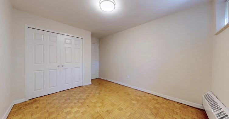 22 Elkhorn Drive, Toronto, ON, M2K 1J4 - 10