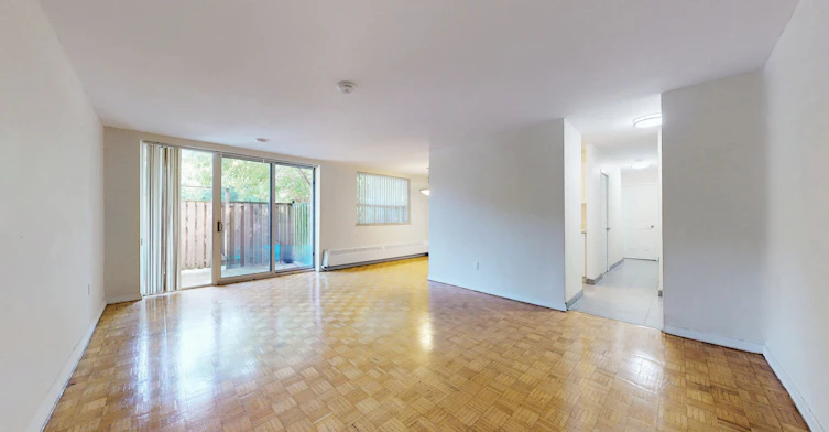 22 Elkhorn Drive, Toronto, ON, M2K 1J4 - 6