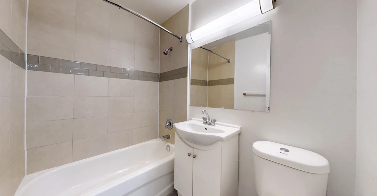 22 Elkhorn Drive, Toronto, ON, M2K 1J4 - 11