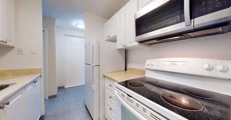 22 Elkhorn Drive, Toronto, ON, M2K 1J4 - 3