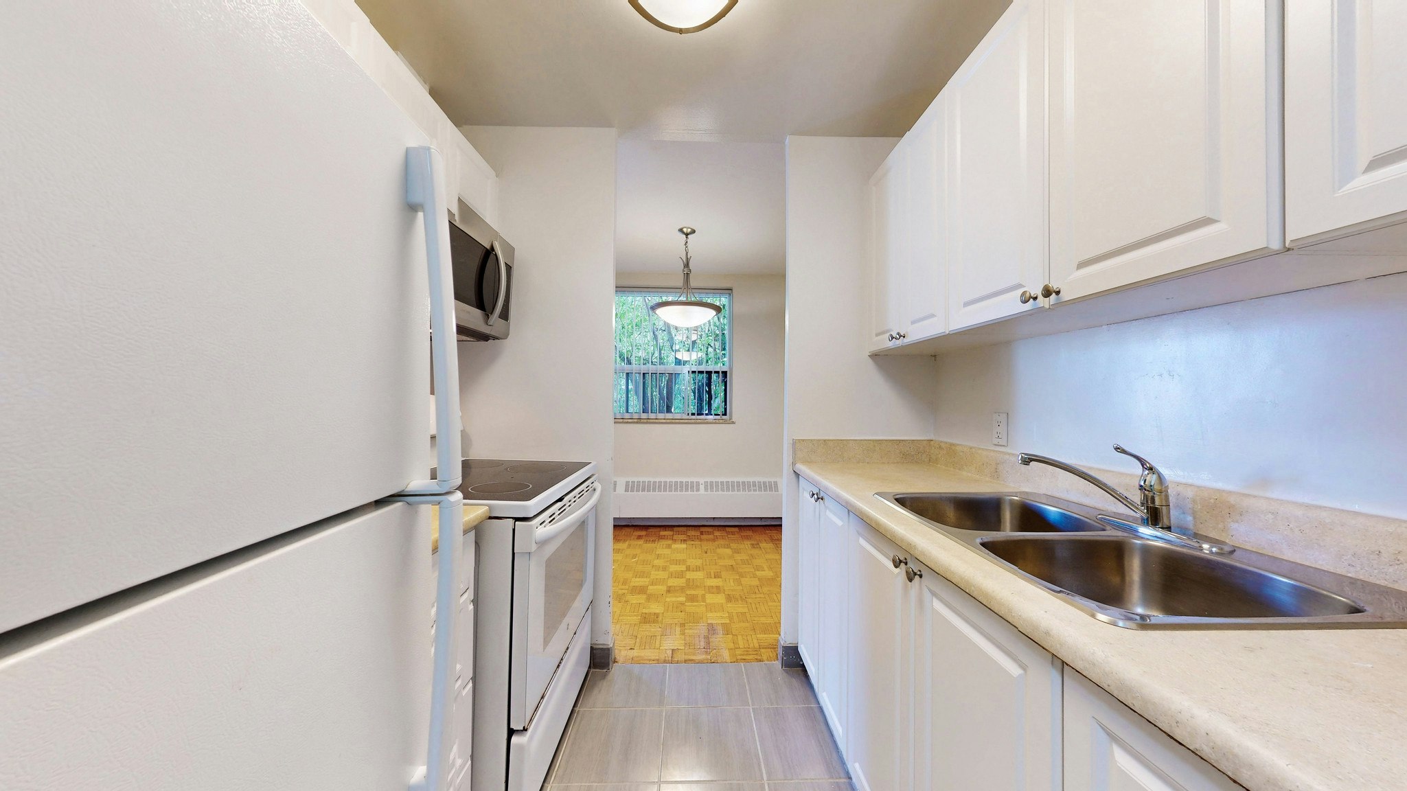 22 Elkhorn Drive, Toronto, ON, M2K 1J4 - 4