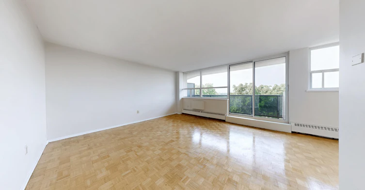 4 Goldfinch Court, Toronto, ON, M2R 2C3 - 6
