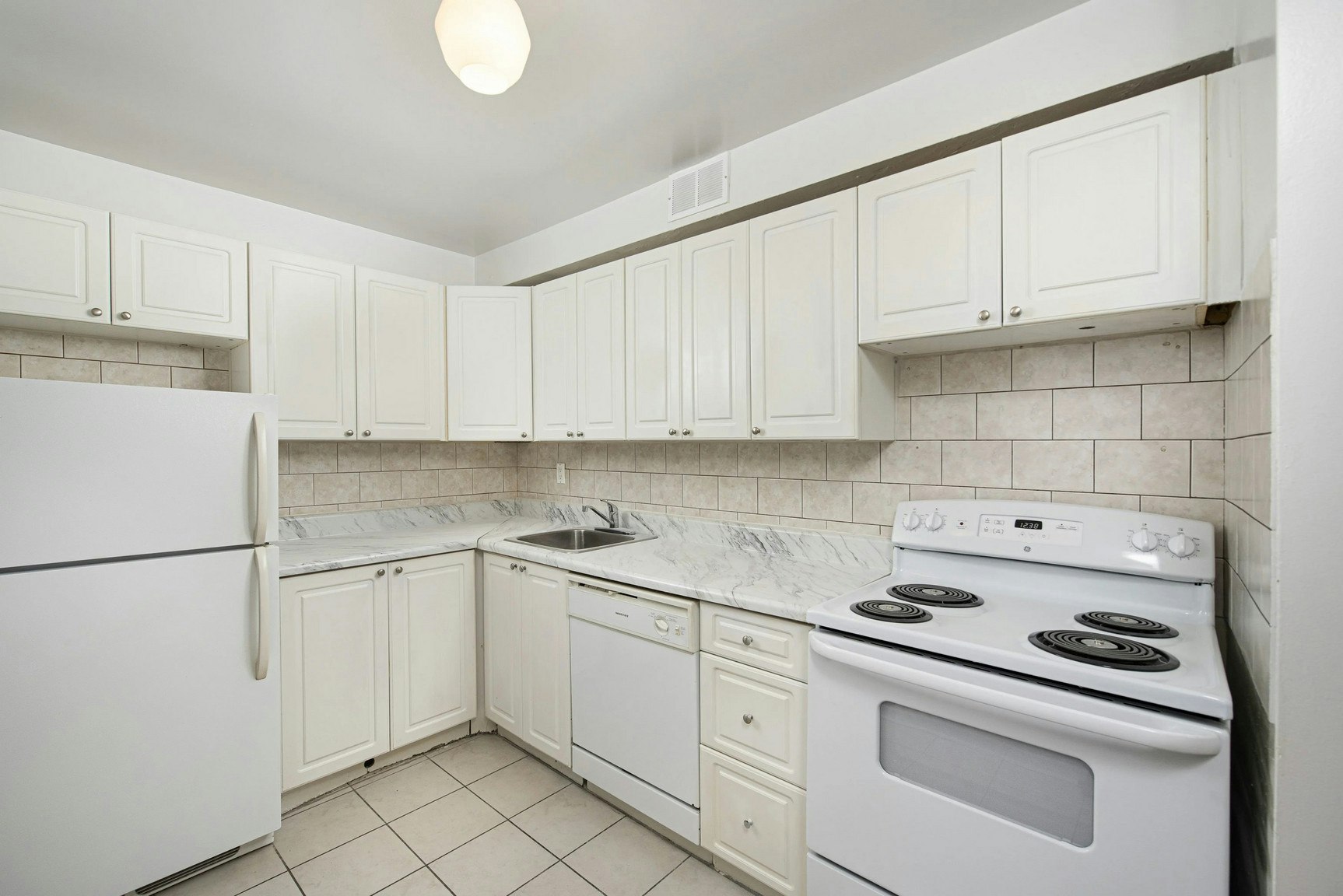 1441 Lawrence Avenue East, Toronto, ON, M4A 1W3 - 4