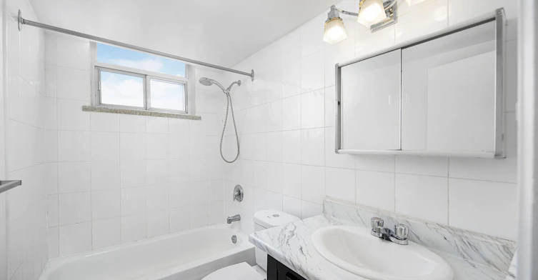1441 Lawrence Avenue East, Toronto, ON, M4A 1W3 - 12