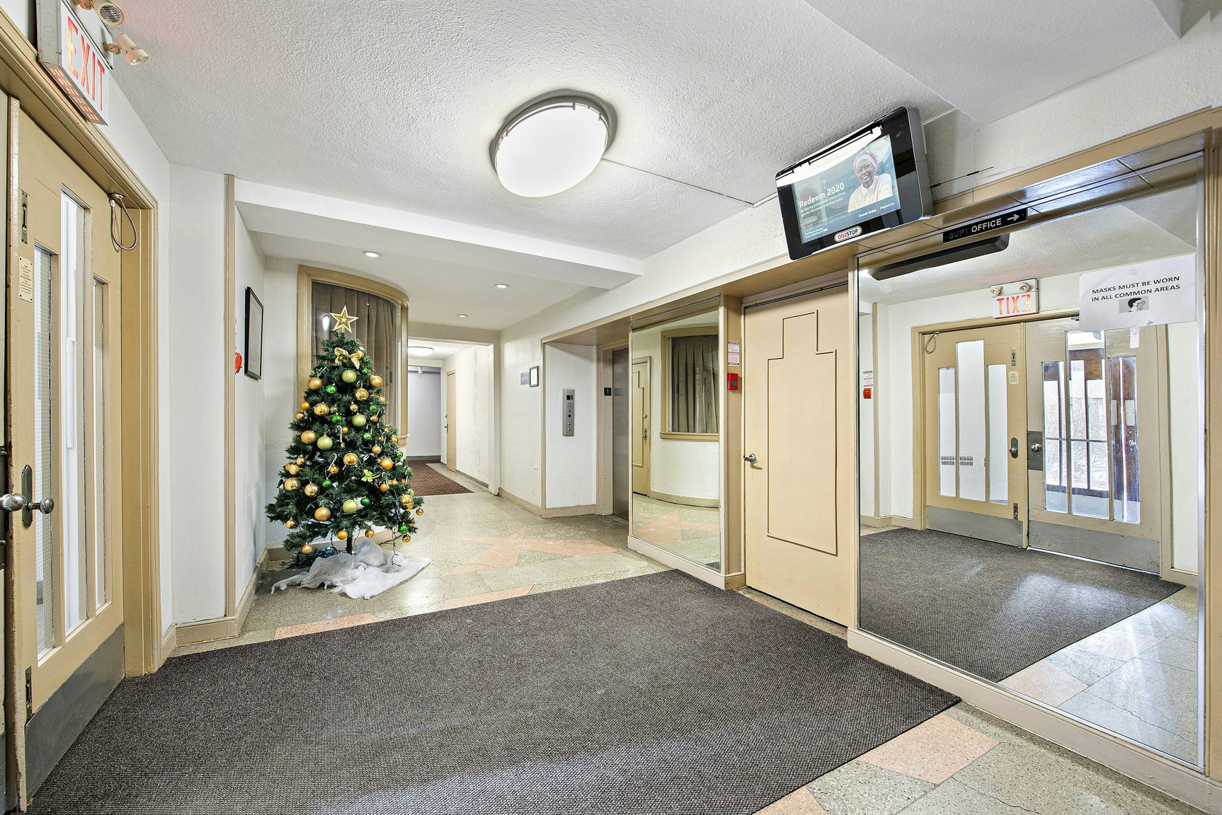 64 St. Clair Avenue West, Toronto, ON, M4V 1N1 - 19