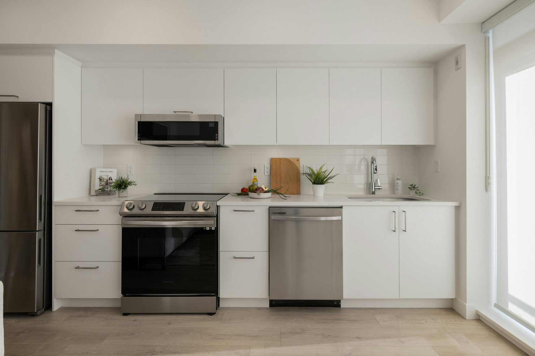 153 East 4th Street, North Vancouver, BC, V7M 2G5 - 3