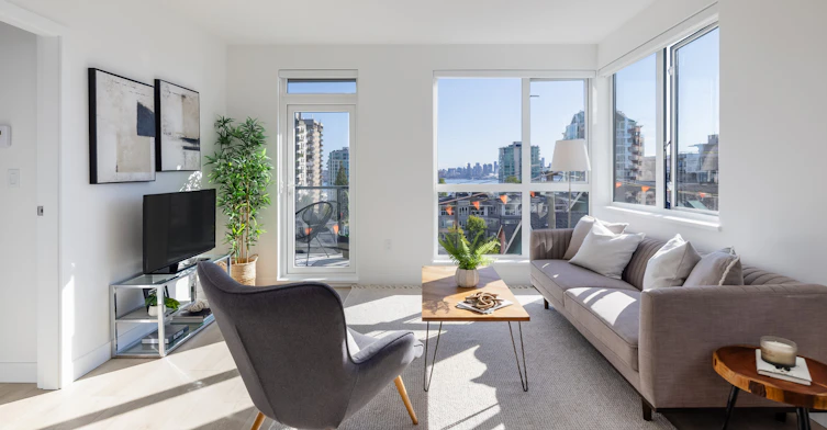 153 East 4th Street, North Vancouver, BC, V7M 2G5