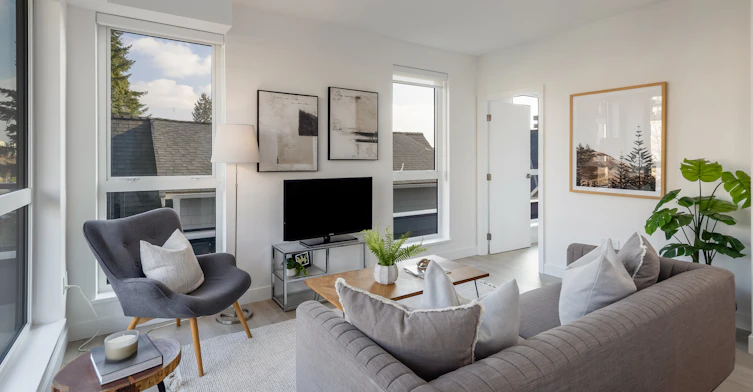 153 East 4th Street, North Vancouver, BC, V7M 2G5 - 7