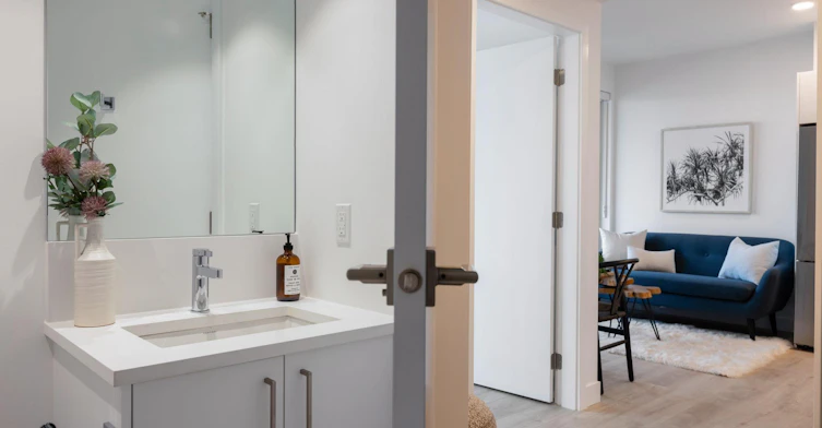 153 East 4th Street, North Vancouver, BC, V7M 2G5 - 14