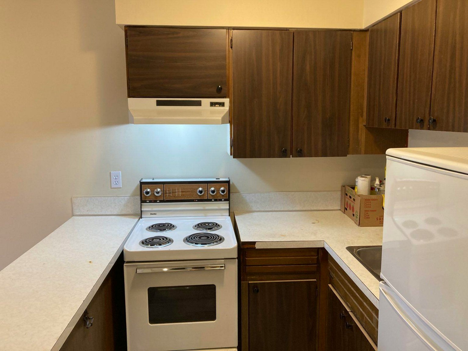 211-3570 East Hastings Street, Vancouver, BC, V5K 2A7 - 2