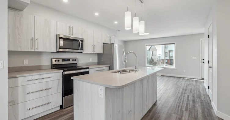 209-2 Ranchers Boulevard, Okotoks, AB, T1S 5X3 - 12