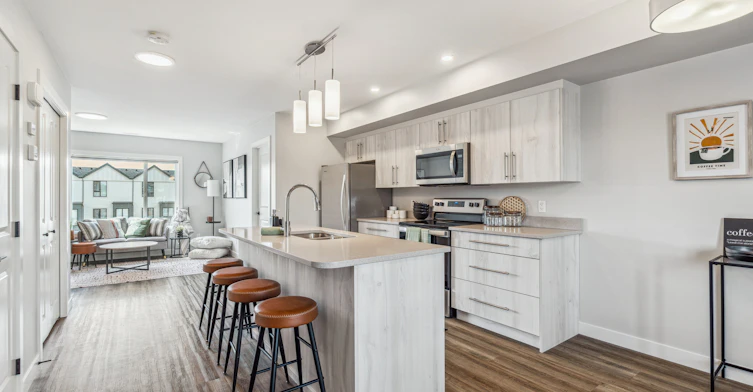 504-2 Ranchers Boulevard, Okotoks, AB, T1S 5X3