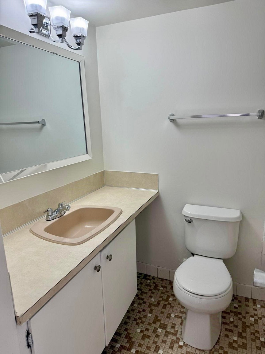 42-2020 Comox Street, Vancouver, BC, V6K 1H8 - 6