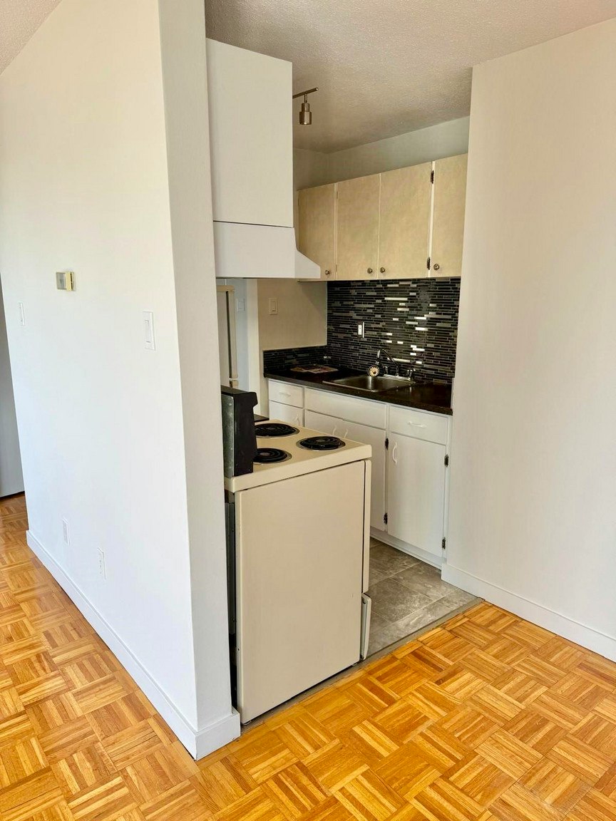 73-2020 Comox Street, Vancouver, BC, V6K 1H8 - 4