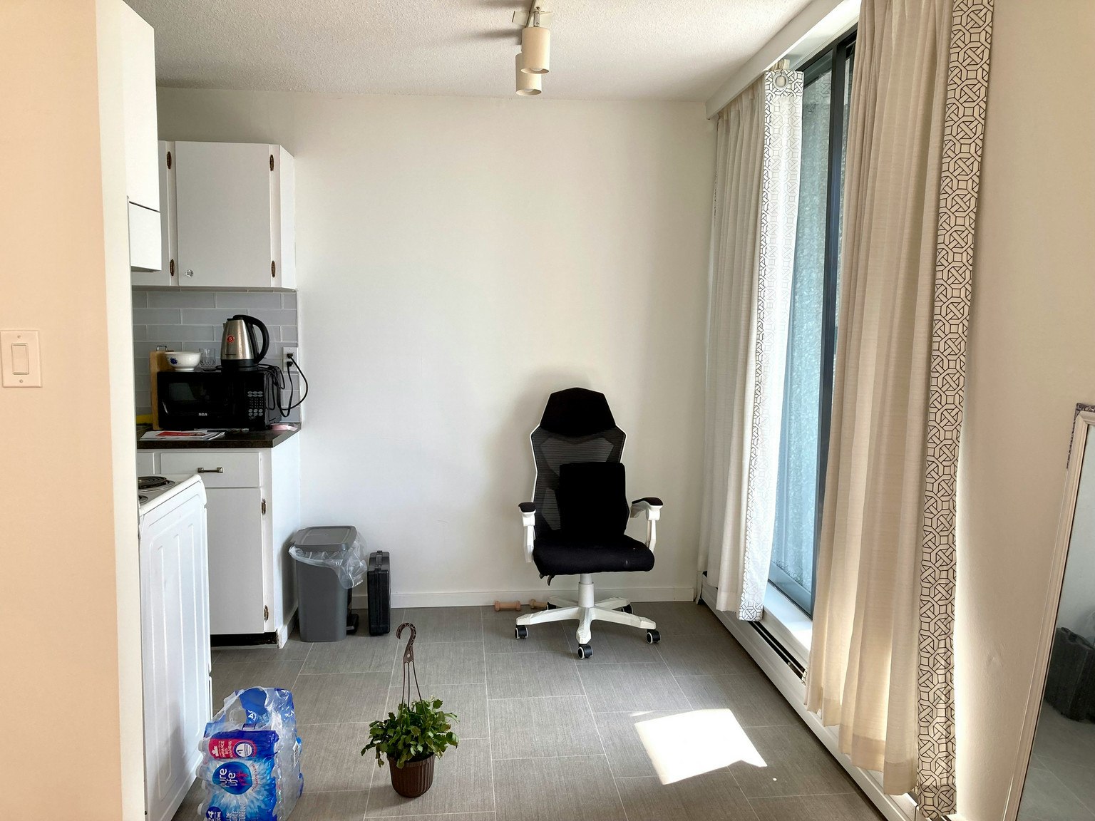 73-2020 Comox Street, Vancouver, BC, V6K 1H8 - 6