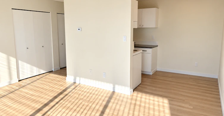 86-2020 Comox Street, Vancouver, BC, V6K 1H8 - 5