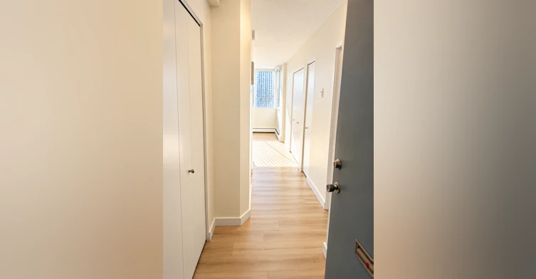 86-2020 Comox Street, Vancouver, BC, V6K 1H8 - 4