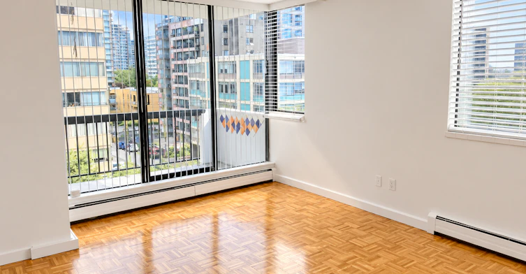 124-2020 Comox Street, Vancouver, BC, V6G 1R9 - 4