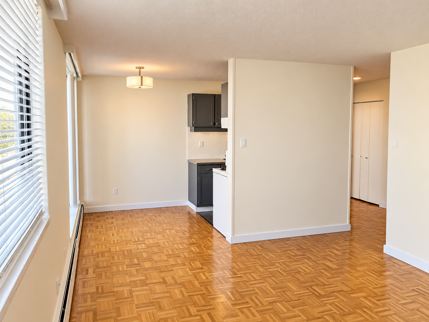 124-2020 Comox Street, Vancouver, BC, V6G 1R9 - 6