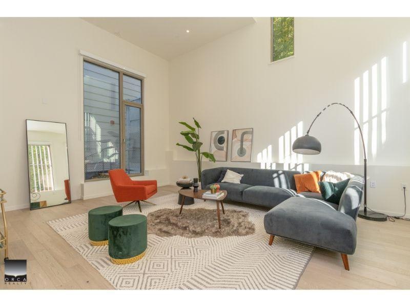 13-10 W 17th Avenue, Vancouver, BC, V5Y 1Z4 - 2