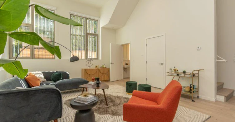 13-10 W 17th Avenue, Vancouver, BC, V5Y 1Z4 - 3