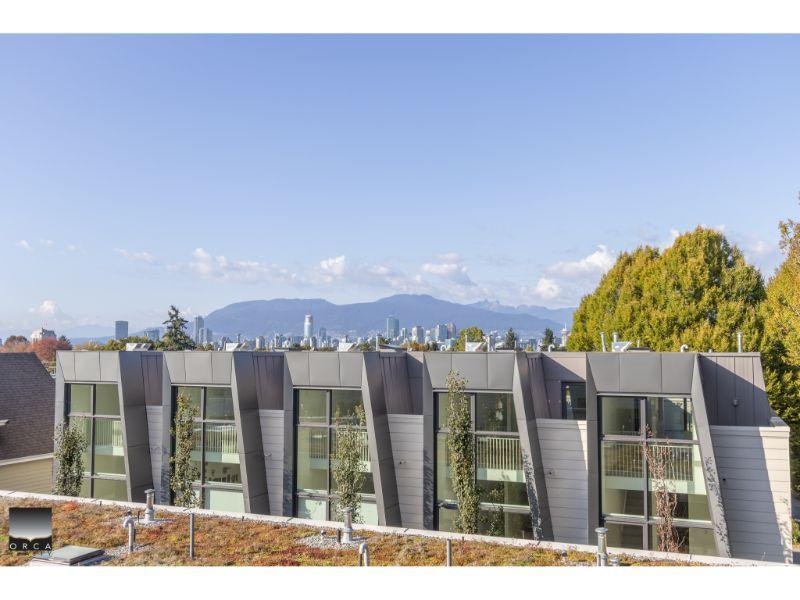 13-10 W 17th Avenue, Vancouver, BC, V5Y 1Z4 - 11