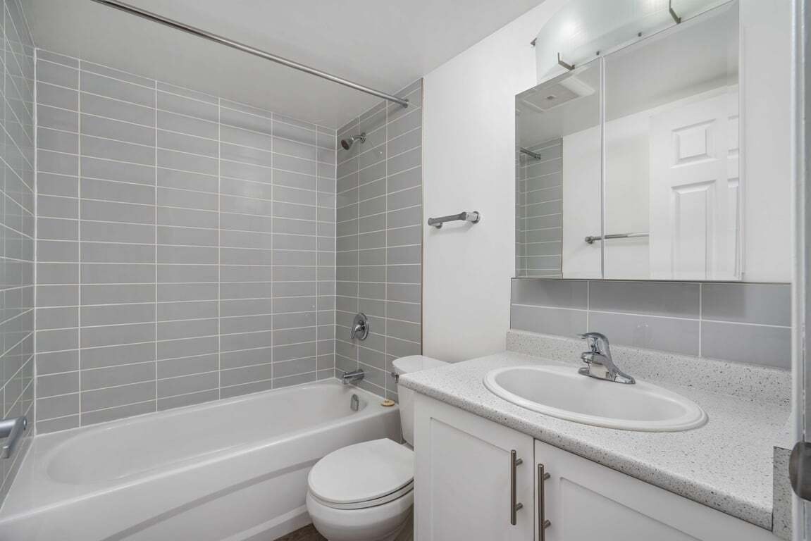 304-117 14 Avenue SW, Calgary, AB, T2R 0L8 - 7