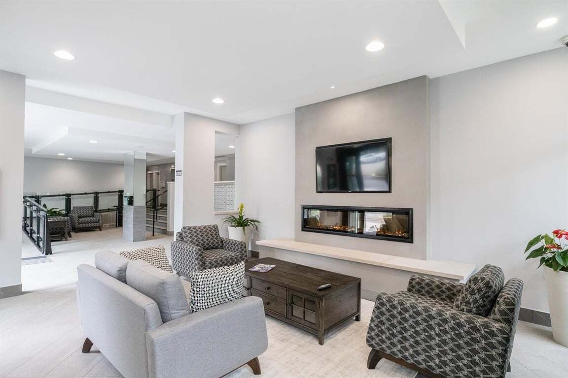 205-195 21st Street, West Vancouver, BC, V7V 4A4