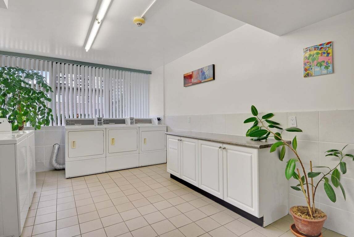302-1251 Jervis Street, Vancouver, BC, V6E 2E1 - 2