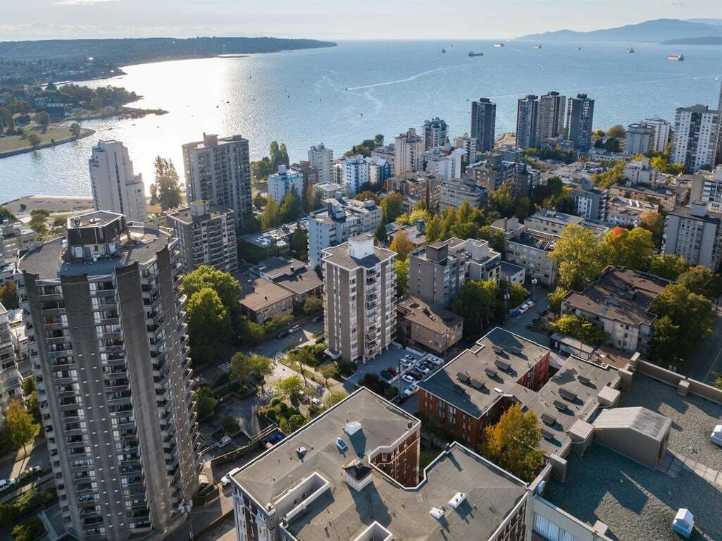 301-1251 Jervis Street, Vancouver, BC, V6E 2E1 - 4