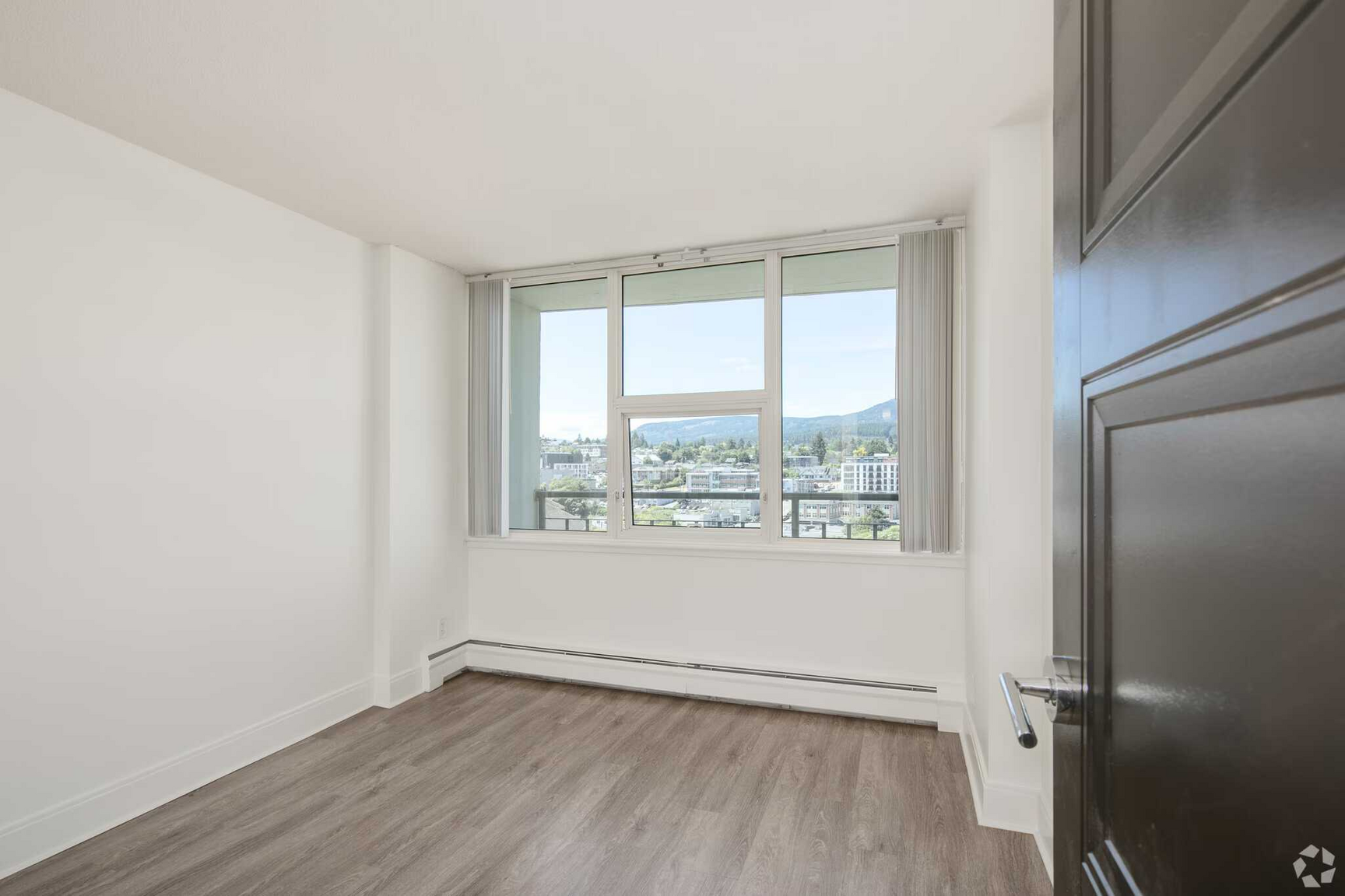 0601-1 Chapel Street, Nanaimo, BC, V9R 5H1 - 35