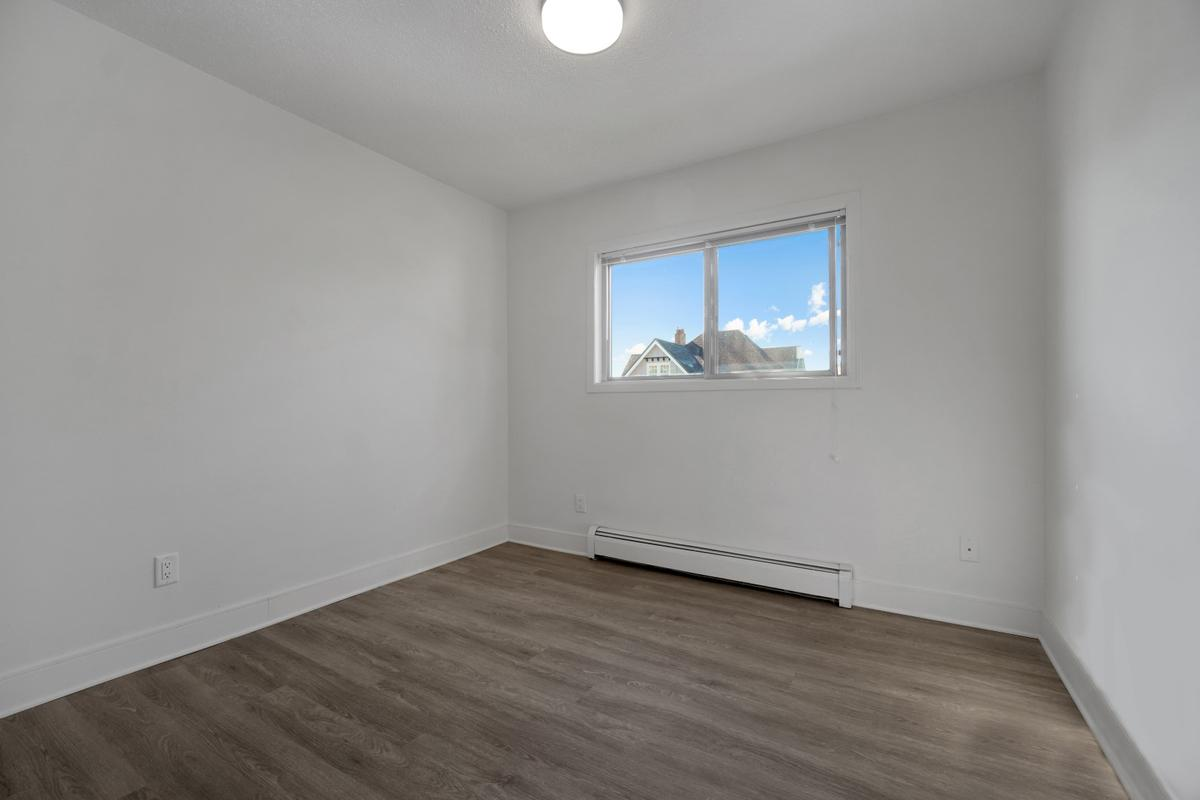 0003-130 Stewart Avenue, Nanaimo, BC, V9S 4B9 - 3