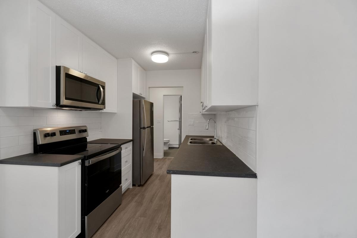 0003-130 Stewart Avenue, Nanaimo, BC, V9S 4B9 - 18