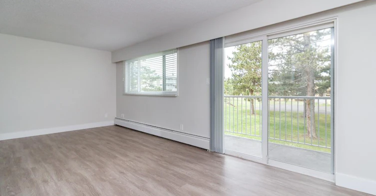 0208-155 Wakesiah Avenue, Nanaimo, BC, V9R 3K1 - 11
