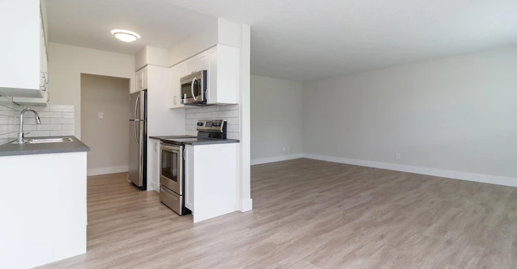 0407-155 Wakesiah Avenue, Nanaimo, BC, V9R 3K1 - 4