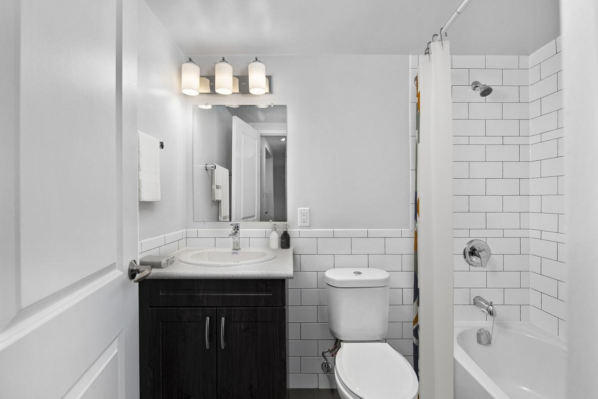 0504-350 North Terminal Avenue, Nanaimo, BC, V9S 4J7 - 7