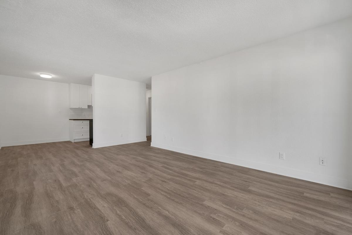 0217-645 Townsite Road, Nanaimo, BC, V9S 5K1 - 3
