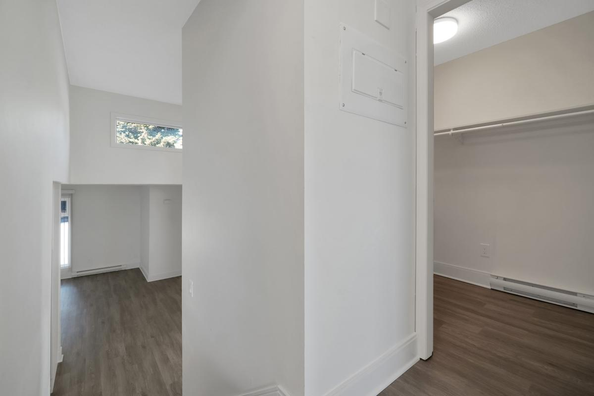 0020-847 Howard Avenue, Nanaimo, BC, V9R 3T3 - 10