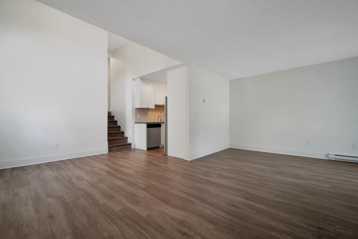 0020-847 Howard Avenue, Nanaimo, BC, V9R 3T3 - 2
