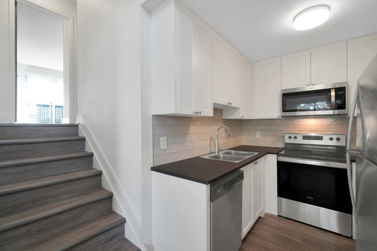 0020-847 Howard Avenue, Nanaimo, BC, V9R 3T3 - 13