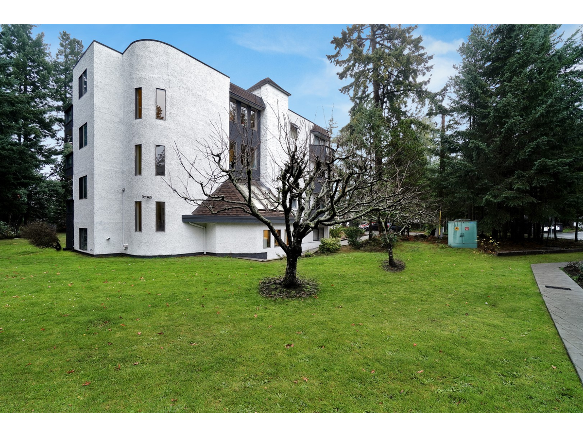 6439-228-6601 Applecross Road, Nanaimo, BC, V9V 1R6 - 31