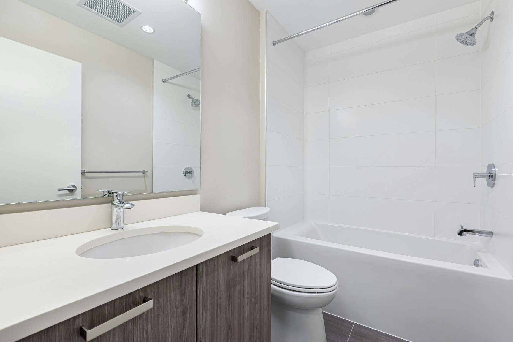 210-8690 Jack Uppal Street, Vancouver, BC, V5S 0K1 - 9