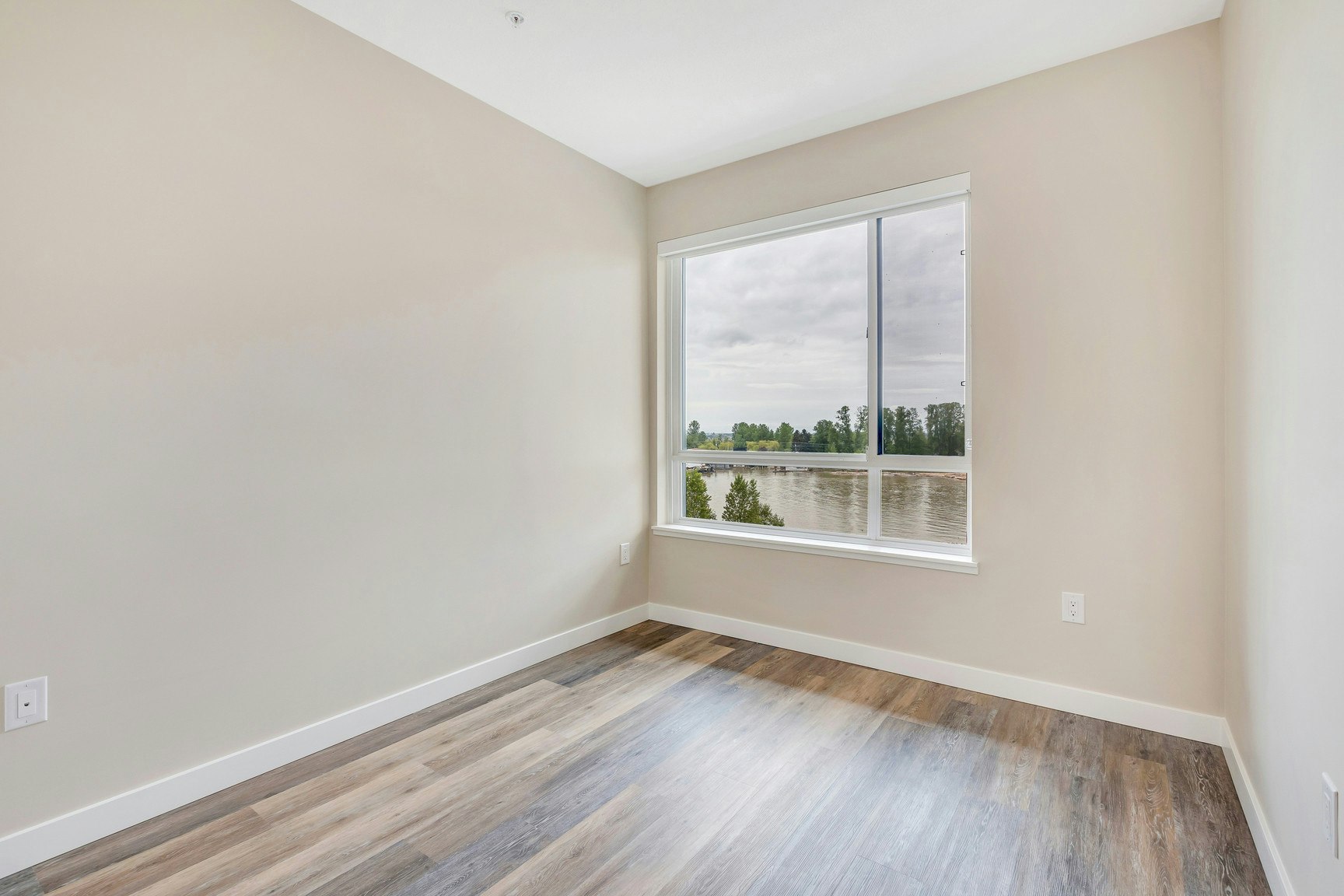307-8690 Jack Uppal Street, Vancouver, BC, V5S 0K1 - 6